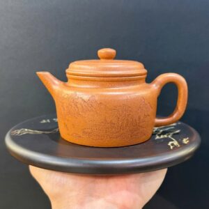 ấm trà tử sa nguyên khoáng đất cũ dáng đức trung khắc sơn thủy đẹp 240ml ATS40.