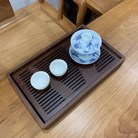 khay trà tre chiêu liêu dạng hộp chữ nhật để ấm chén trà màu gỗ sang trọng bền đẹp 35x22cm