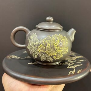 Ấm trà hỏa biến tử sa nê hưng dáng dung thiên khắc mẫu đơn thủ công pha trà ngon 250ml.