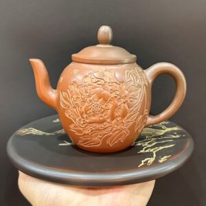 Ấm pha trà đạo cao cấp tử sa nê hưng khắc mẫu đơn thủ công đẹp pha trà ngon.
