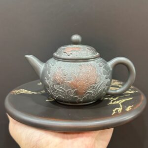 Ấm trà hắc sa nê hưng dáng thủy bình thủ công khắc sen cá 180ml pha trà đạo ngon.