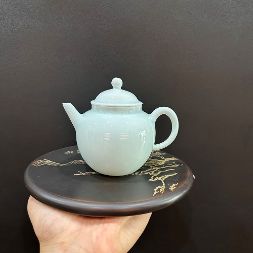 Ấm trà sứ cảnh đức men lam cỡ nhỏ pha trà nhỏ 200ml đẹp