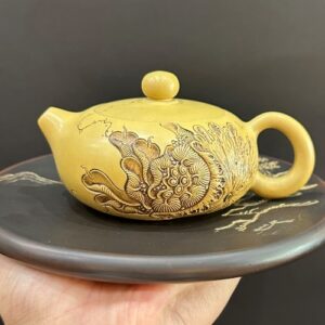 Ấm trà tây thi thủ công khắc sen màu vàng cao cấp pha trà ngon 200ml.