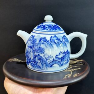 ấm trà sứ cảnh đức vẽ tay sơn thủy thủ công dáng tần quyền 300ml pha trà ngon.