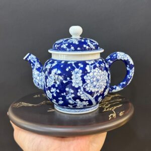 ấm trà sứ đẹp gốm cảnh đức cao cấp vẽ tay hoa thủ công 300ml pha trà quần ẩm.
