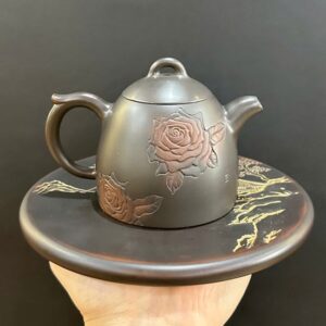 Ấm pha trà cao cấp gốm nê hưng hỏa biến tần quyền khắc hoa hồng 250ml AKC297.