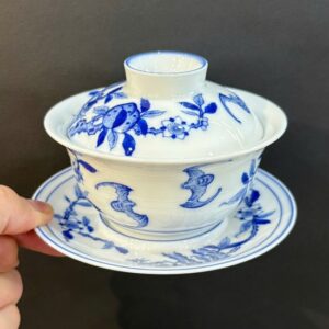 Chén khải sứ cảnh đức vẽ tay đào rơi làm tiềm pha trà đẹp 170ml AS14.