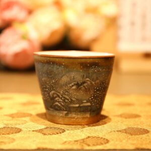 Chén sứ Cảnh Đức vẽ tay cảnh tuyết – men nung củi ấm áp 100ml CS79